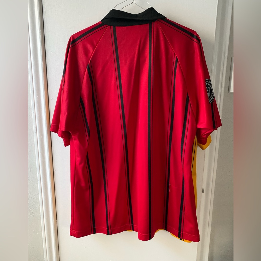 Official Sports Referee Jerseys - Picture 15 of 16